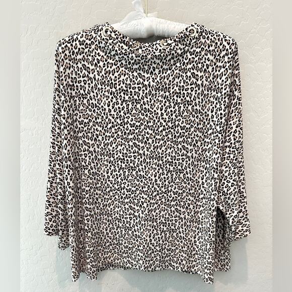 CHICO’S | Petite Leopard Print Grommet Lace-Up Knit Top | Size 2 Large - Picture 7 of 10